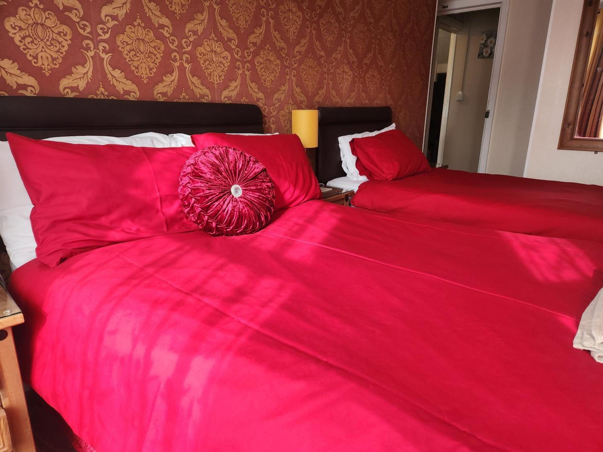 Twin Palms Guesthouse Грейт-Ярмут Екстер'єр фото